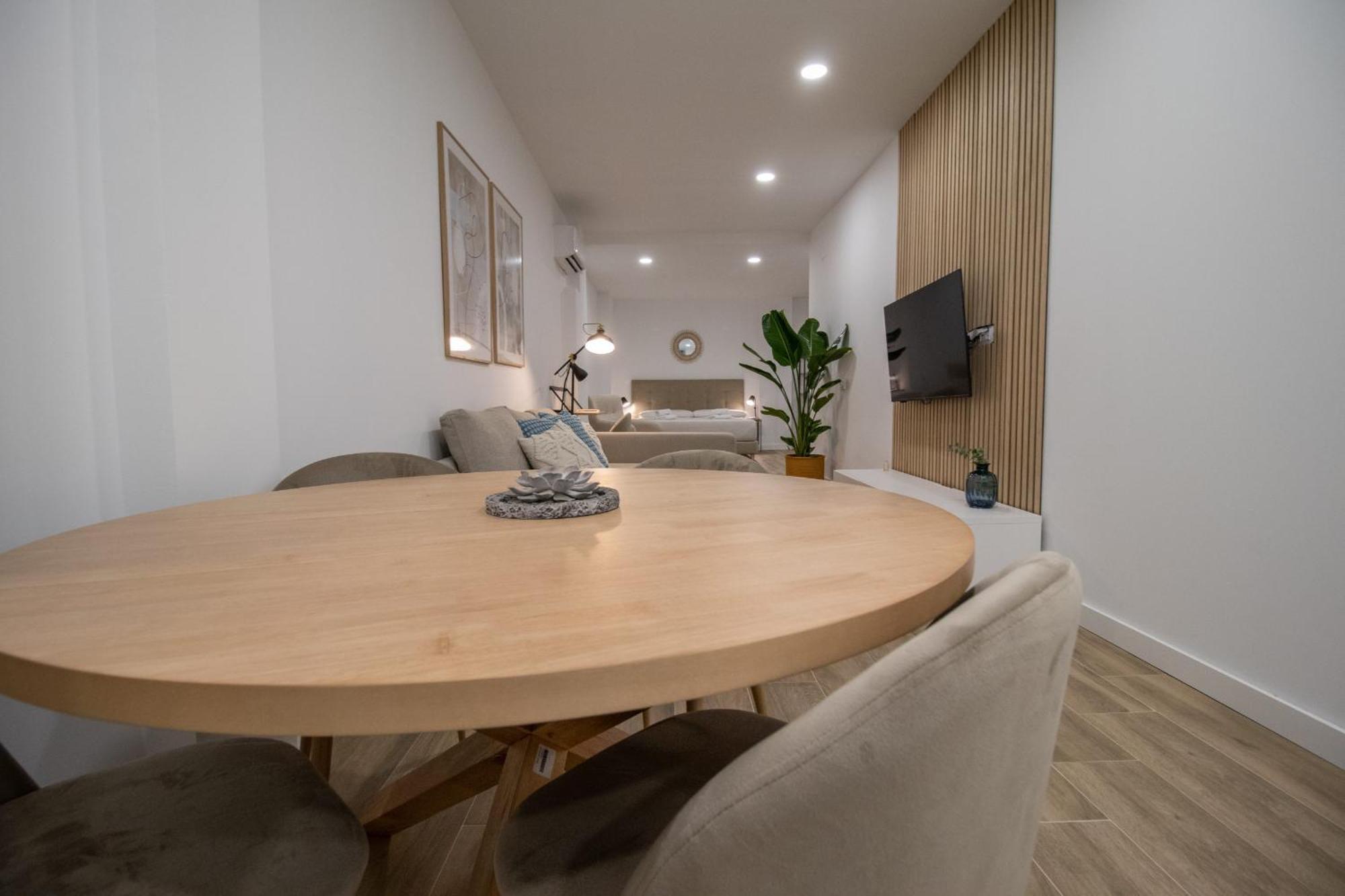 Cid Flats By Concept Appartamento Valenza